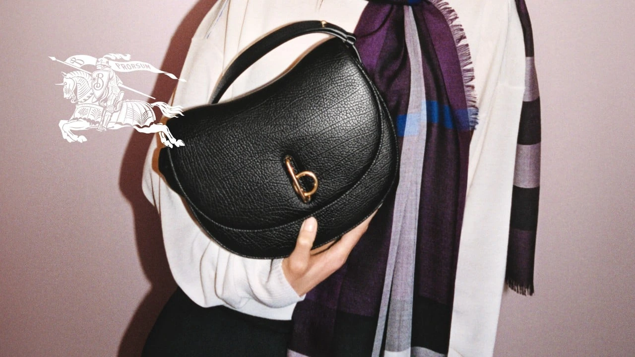 【関税込み】BURBERRY 'Rocking Horse' shoulder bag Small Rocking Horse Bag in Black - Women | Burberry® Official